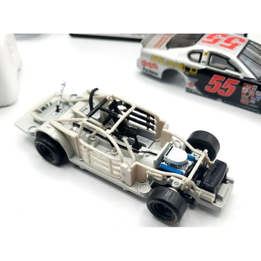 1999 Hot Wheels Crews Choice Nascar #55 Kenny Wallace Aerosmith 1:43 Monte Carlo
